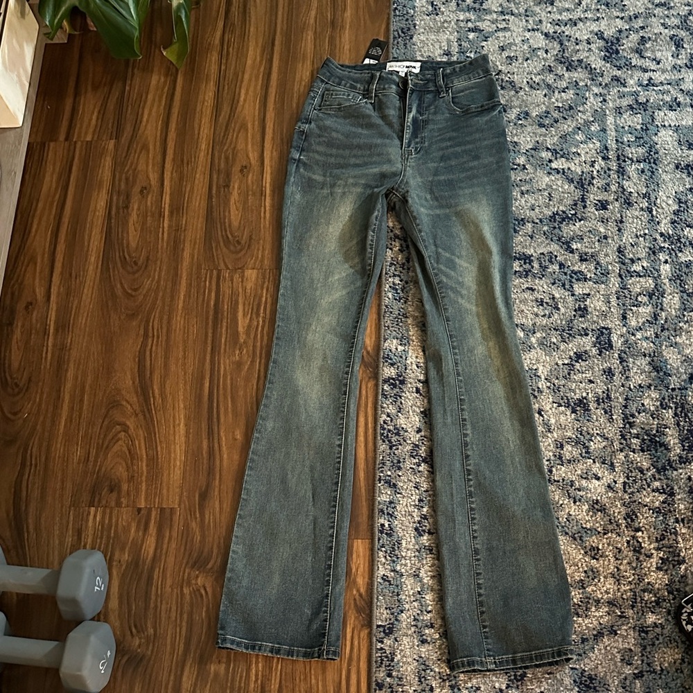 Women’s Flared Jeans - Washed Dark Blue